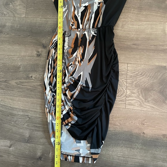 NWT BCBGMaxAzria Dress w/Ruching Detail Sz XS - Picture 11 of 12